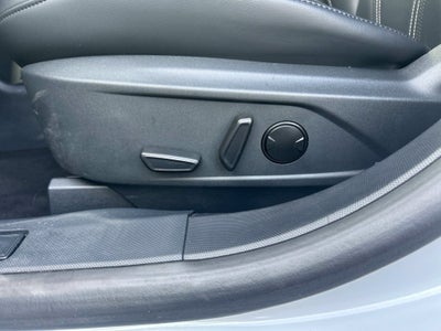 2022 Ford Mustang Mach-E Select