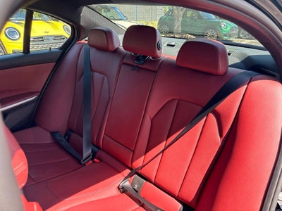 2025 BMW 3 Series 330i xDrive