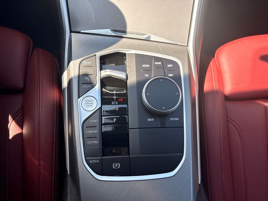 2025 BMW 3 Series 330i xDrive