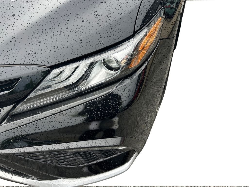 2021 Toyota Camry Hybrid XSE