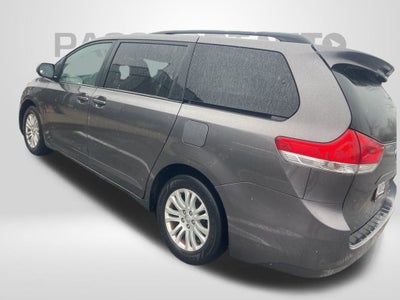 2013 Toyota Sienna XLE Mobility Auto Access