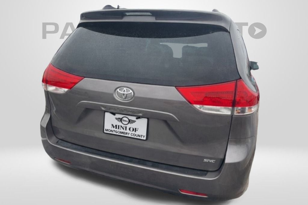 2013 Toyota Sienna XLE Mobility Auto Access