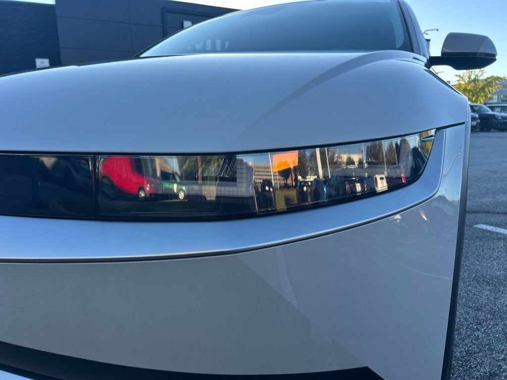 2024 Hyundai IONIQ 5 SE Standard Range