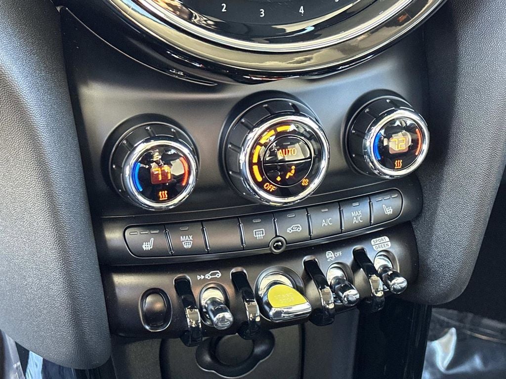 2022 MINI Cooper SE Electric Signature Hardtop 2 Door