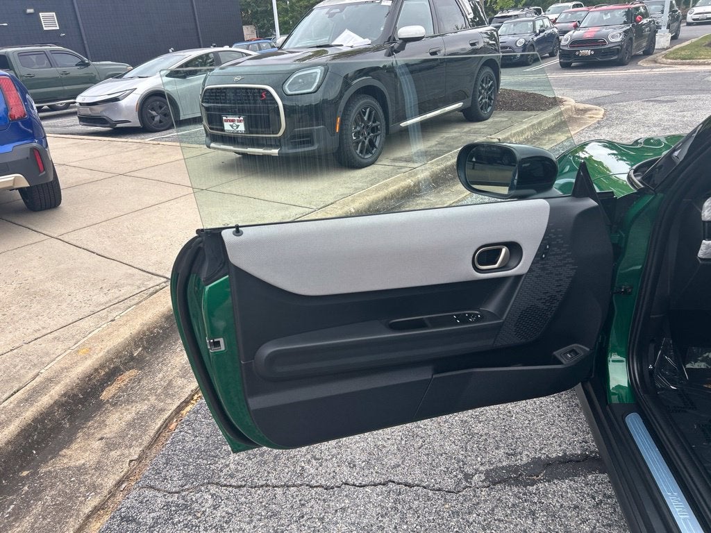 2026 MINI Cooper Signature Plus Hardtop 2 Door