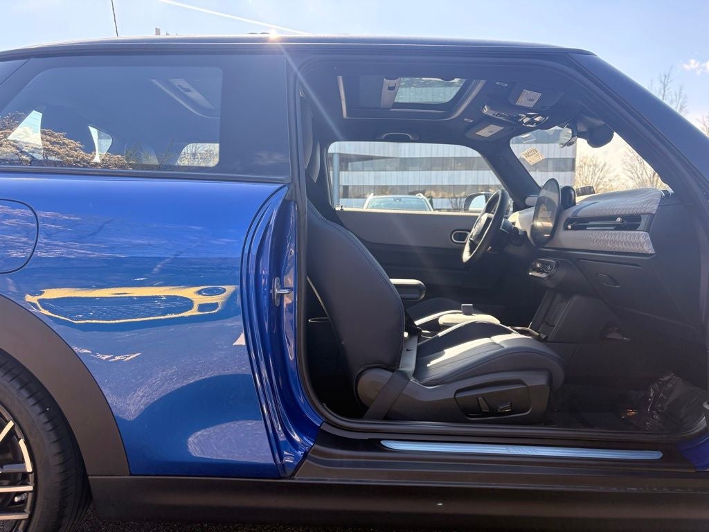 2025 MINI Cooper S Iconic Hardtop 2 Door