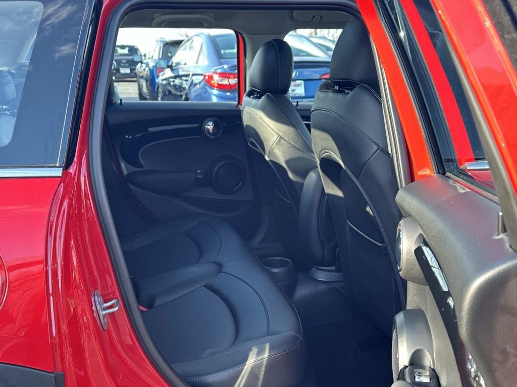 2023 MINI Cooper S Signature Hardtop 4 Door