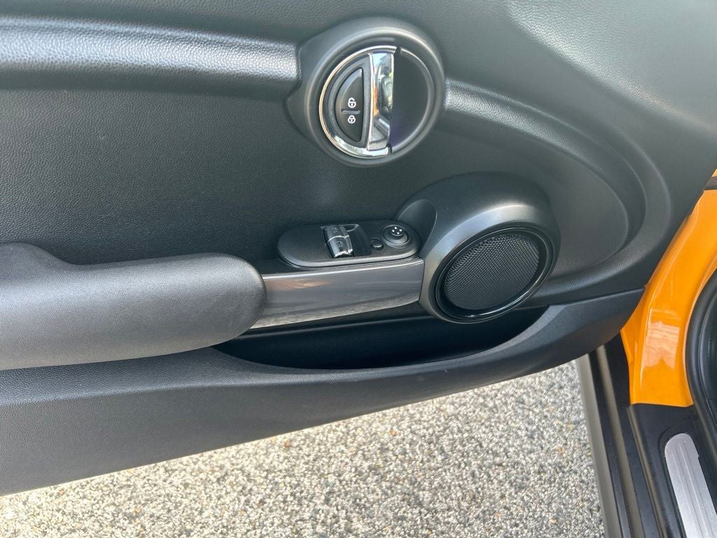 2016 MINI Cooper Hardtop 2 Door