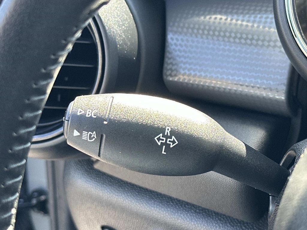 2020 MINI Cooper Signature Hardtop 2 Door