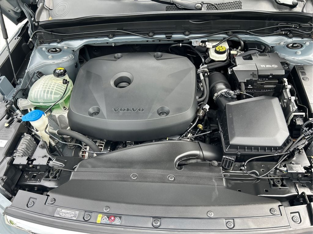2020 Volvo XC40 Momentum AWD