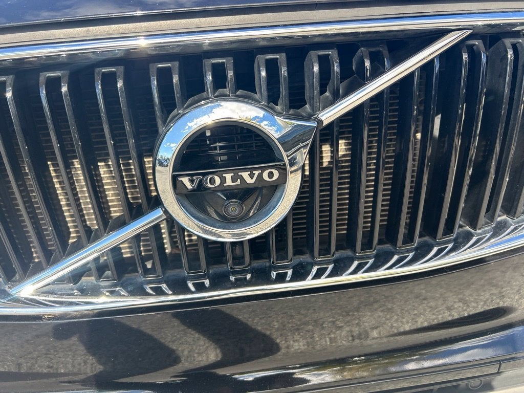 2017 Volvo XC90 T6 Momentum AWD
