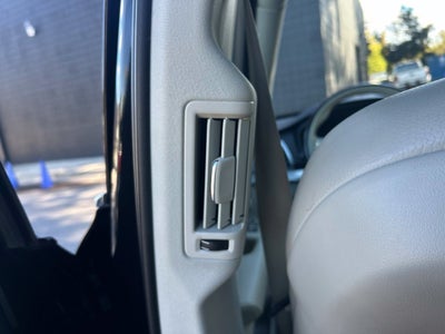 2017 Volvo XC90 T6 Momentum AWD