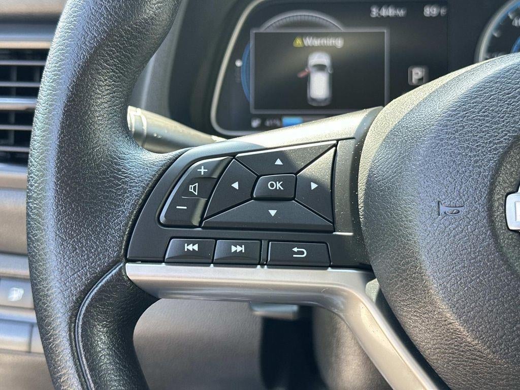 2023 Nissan LEAF S