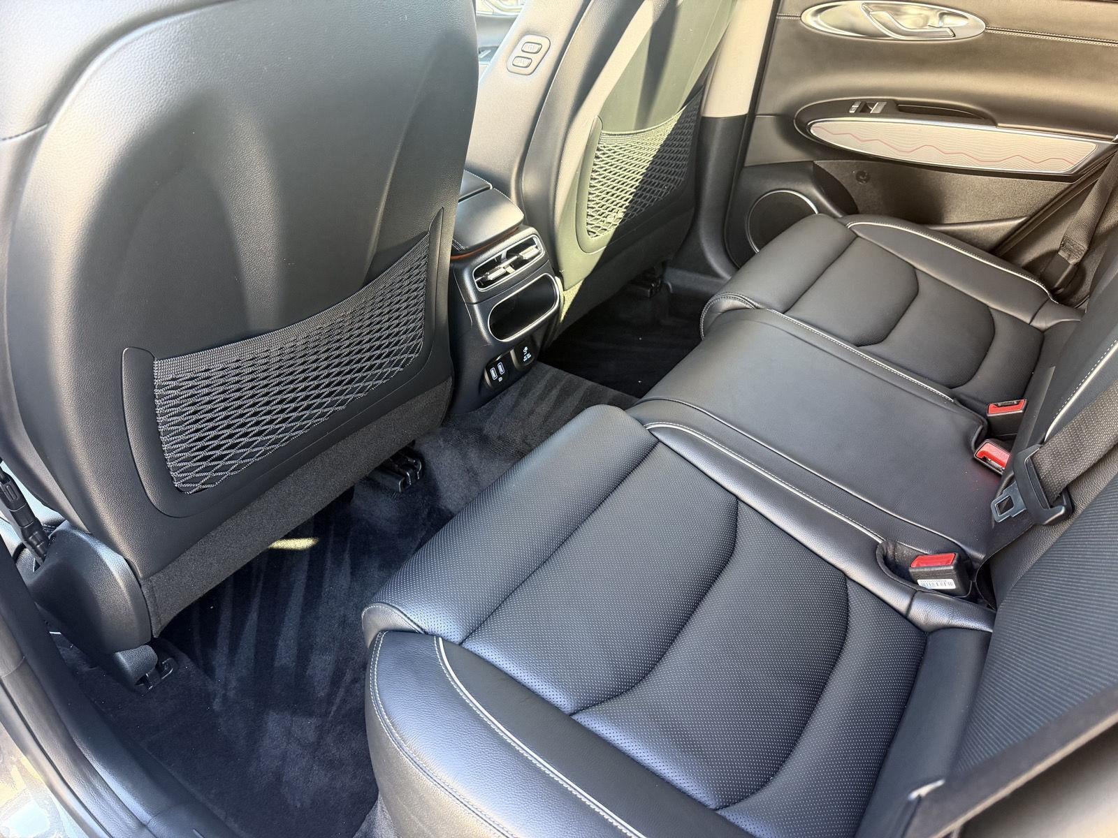 2024 Genesis GV70 2.5T