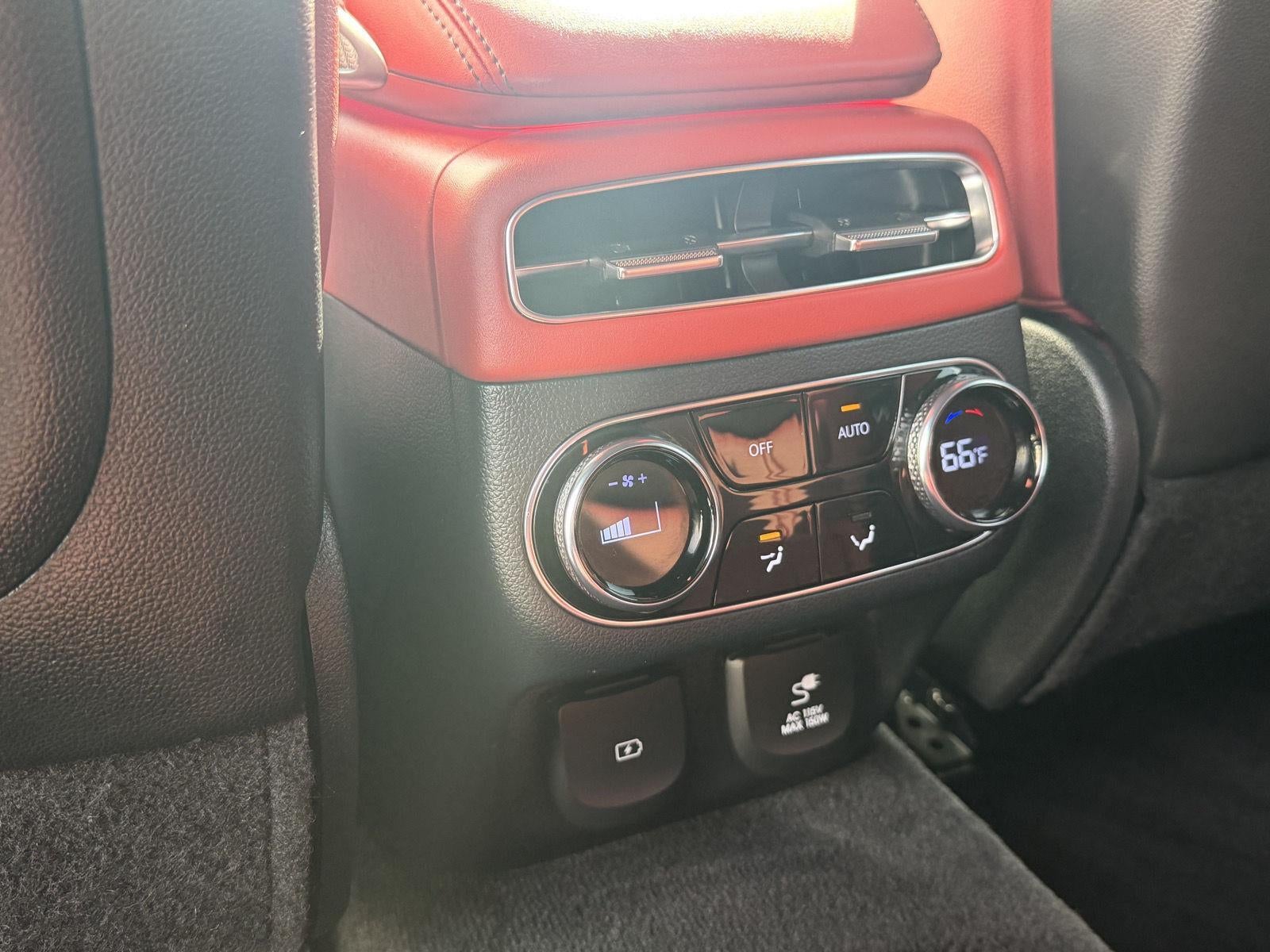 2024 Genesis GV70 2.5T