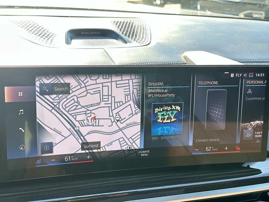 2023 BMW X7 M60i