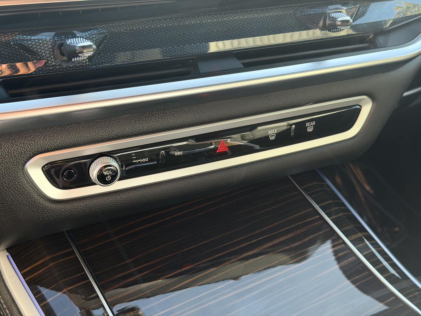 2025 BMW X5 xDrive50e