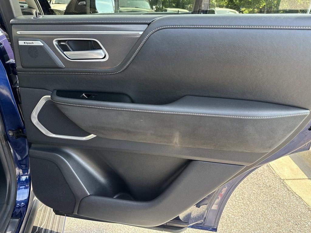 2025 INFINITI QX80 LUXE
