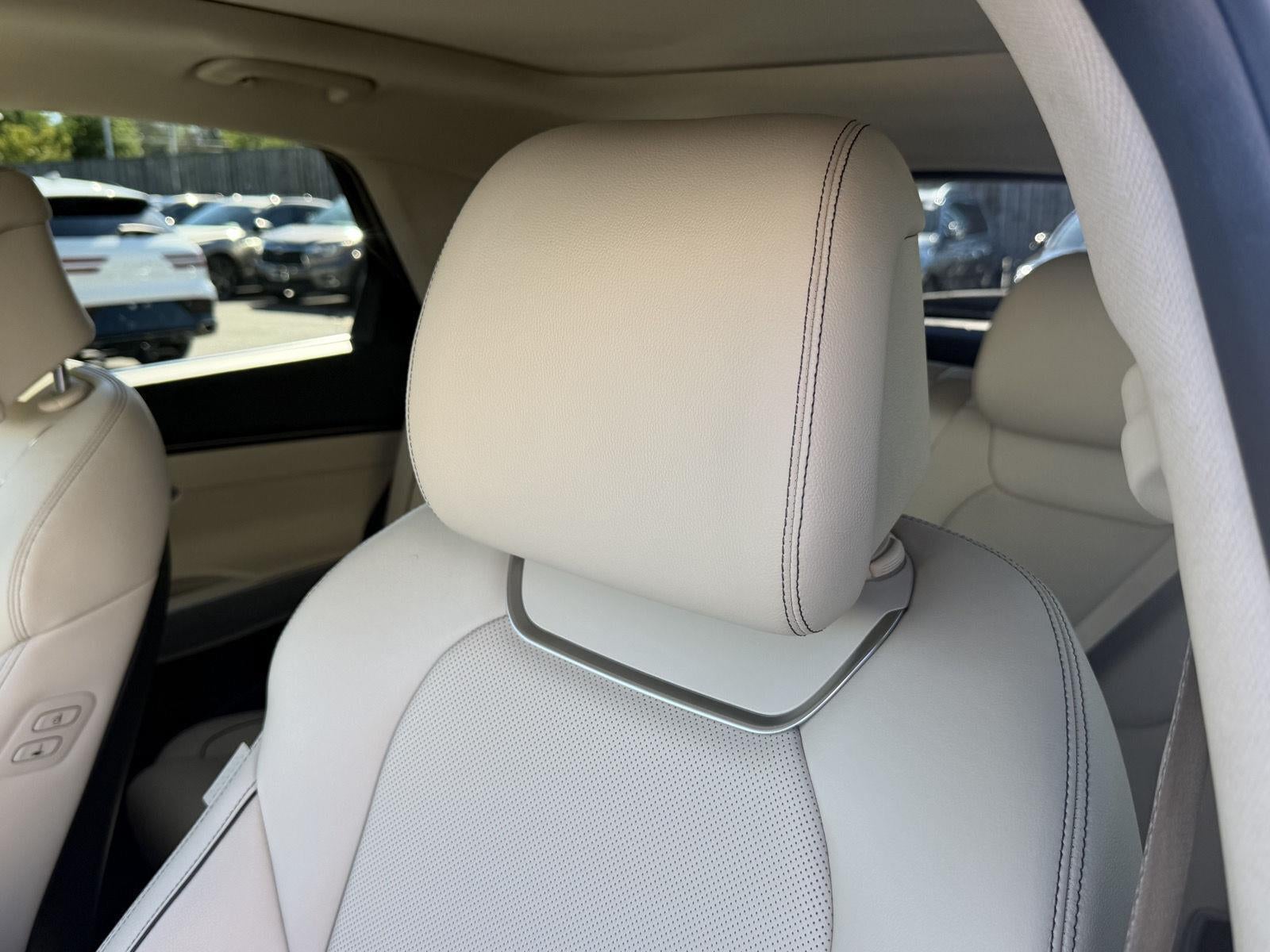 2025 Genesis GV70 2.5T