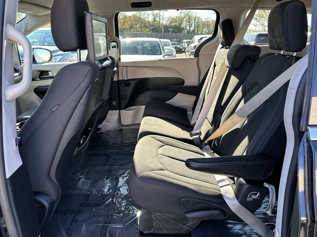 2020 Chrysler Pacifica Touring