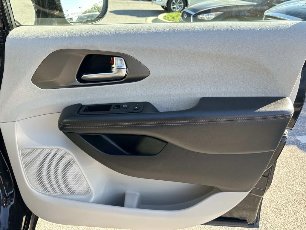 2020 Chrysler Pacifica Touring