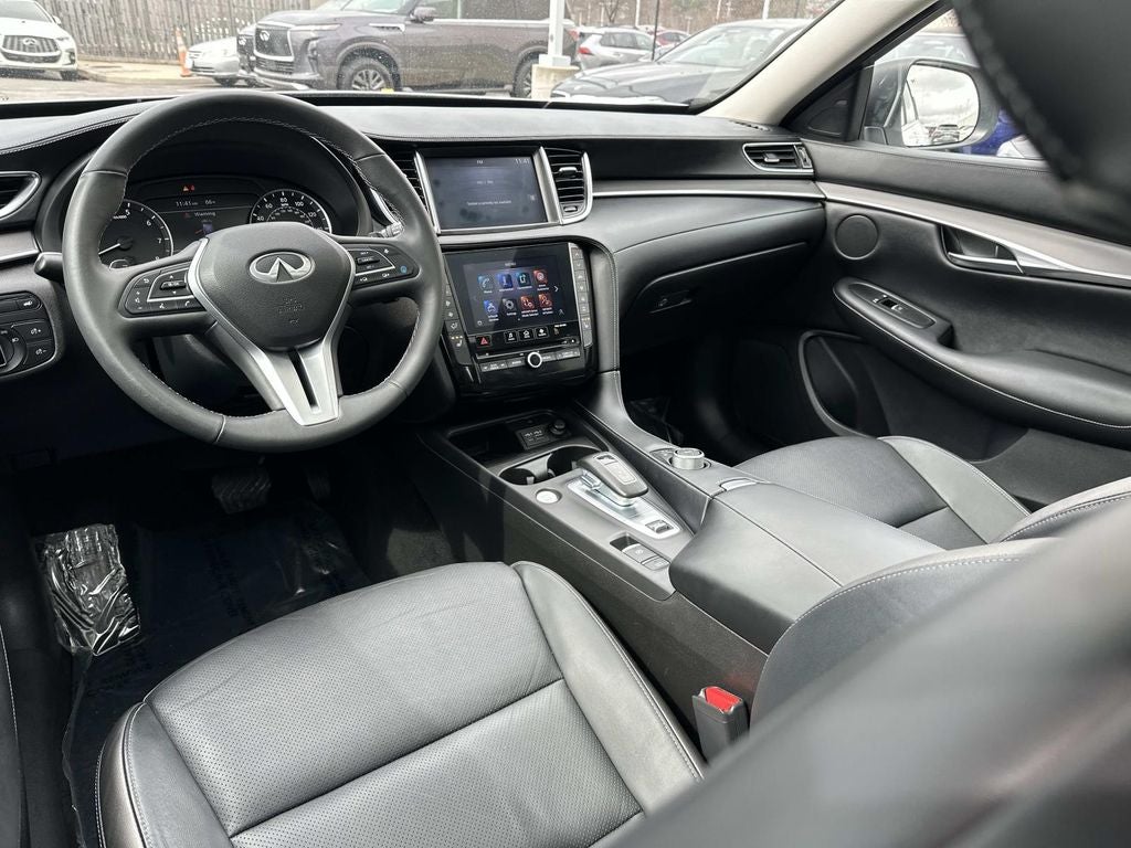 2023 INFINITI QX50 LUXE
