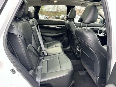 2023 INFINITI QX50 LUXE