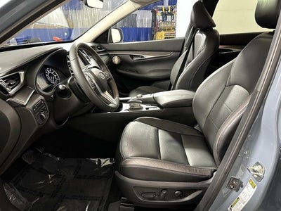 2023 INFINITI QX50 LUXE