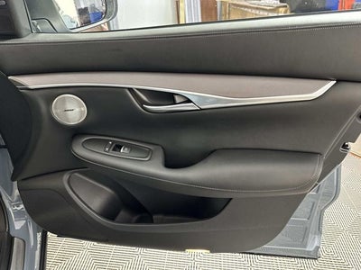 2023 INFINITI QX50 LUXE
