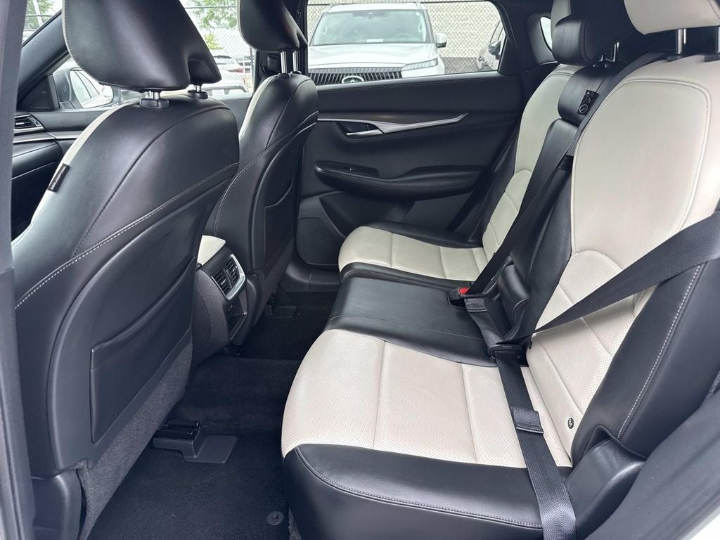 2023 INFINITI QX55 LUXE