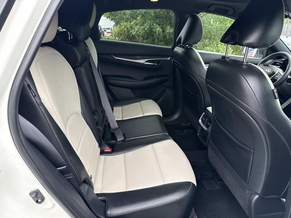 2023 INFINITI QX55 LUXE