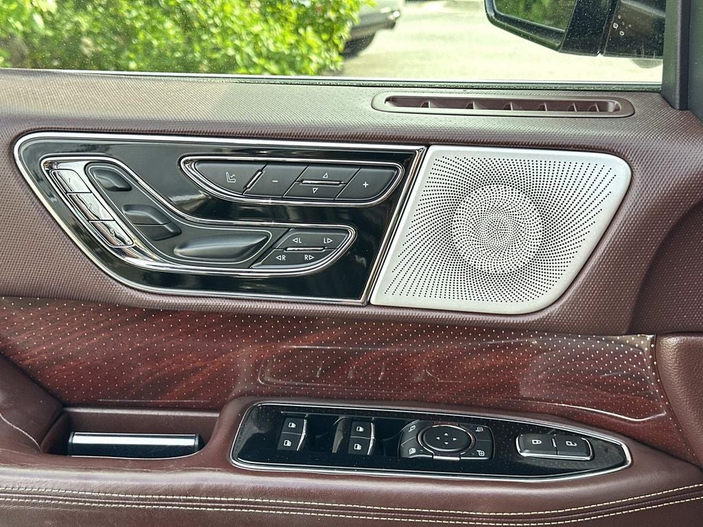 2019 Lincoln Navigator L Black Label