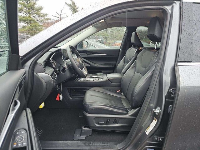 2023 INFINITI QX60 PURE