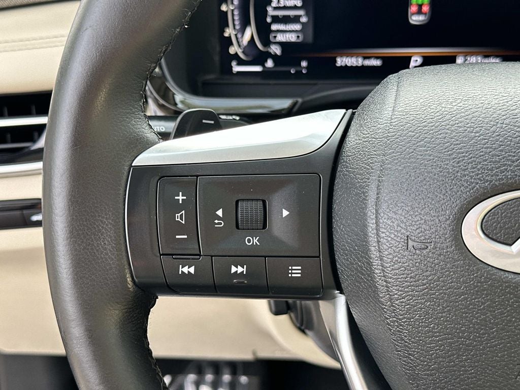 2023 INFINITI QX60 LUXE