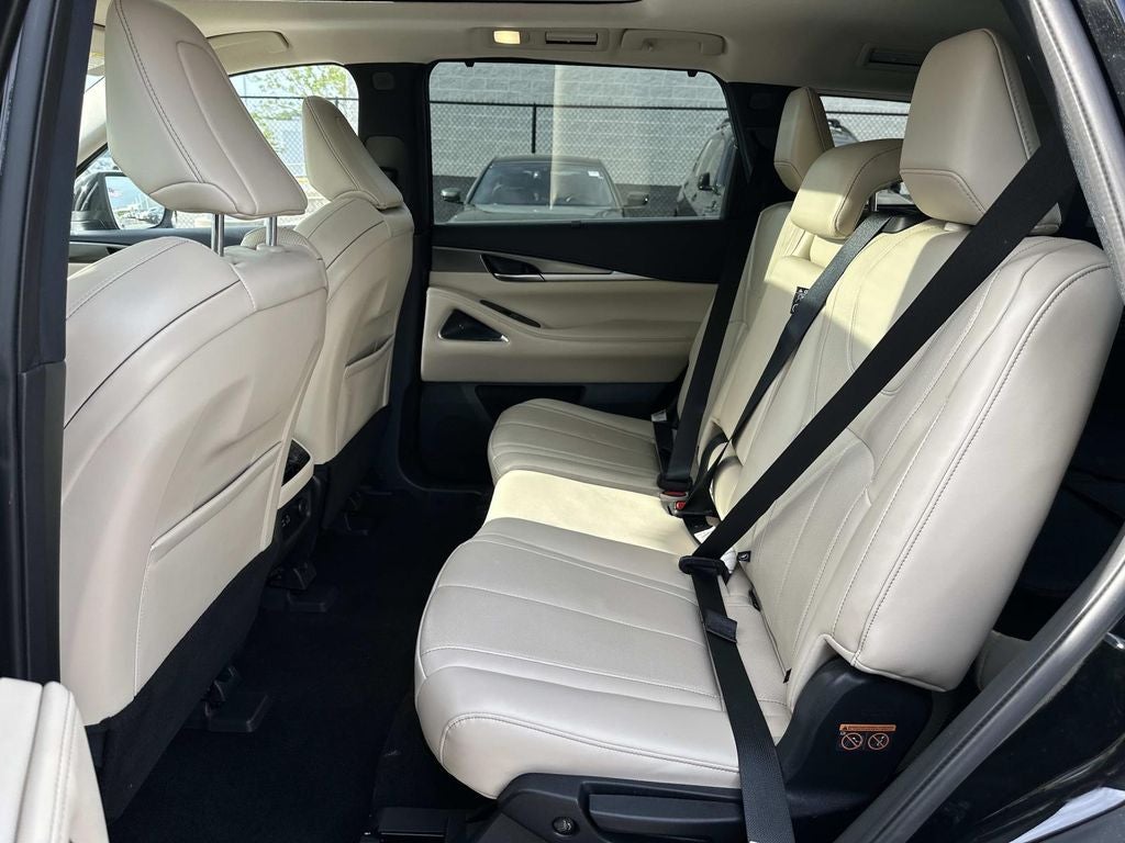 2023 INFINITI QX60 LUXE