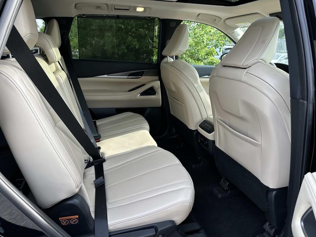 2023 INFINITI QX60 LUXE