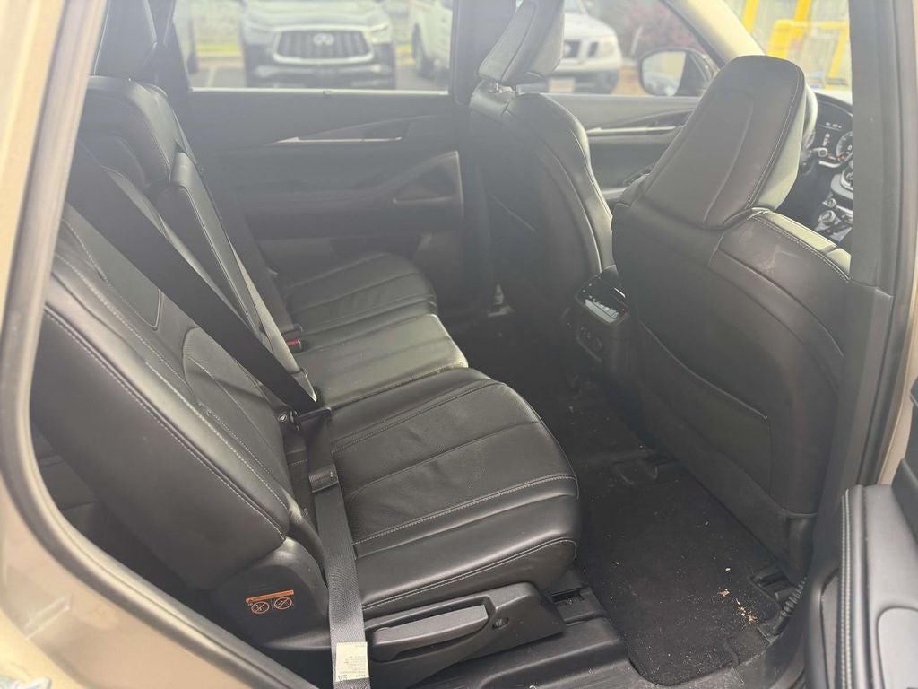 2023 INFINITI QX60 LUXE