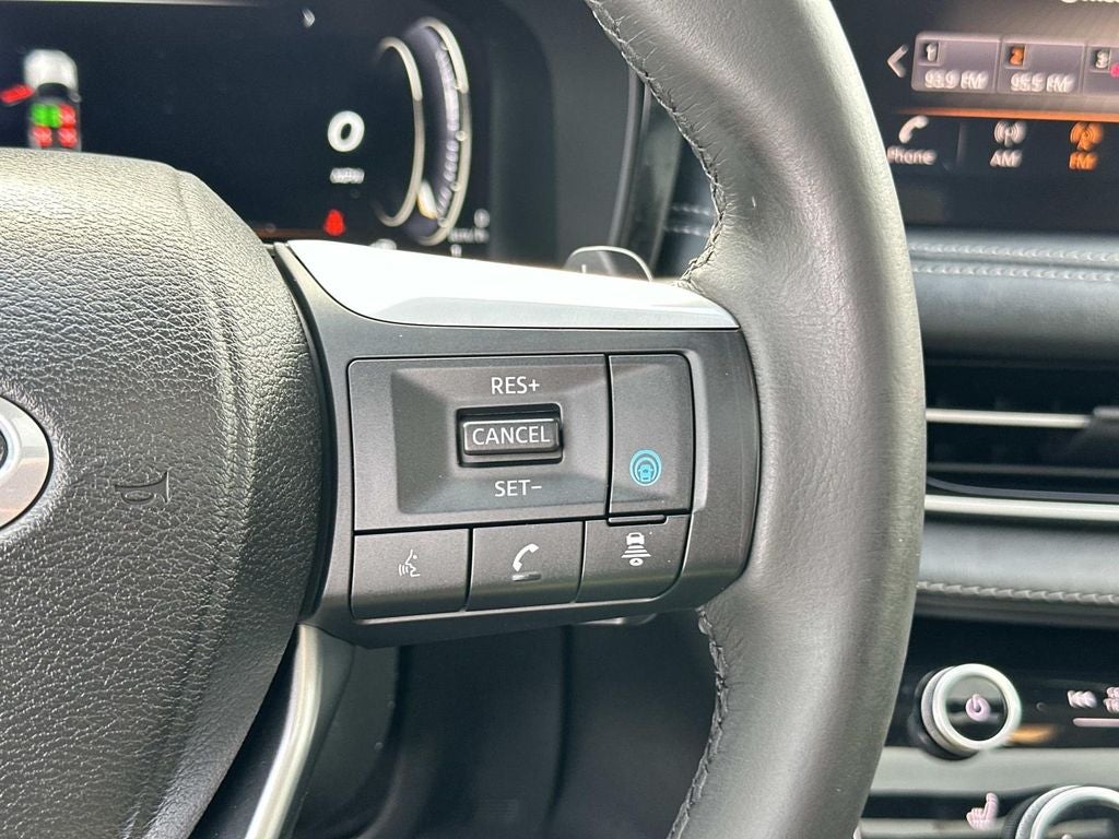 2023 INFINITI QX60 LUXE