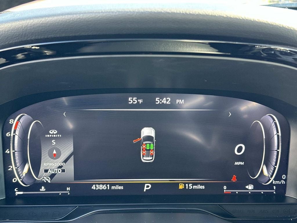 2023 INFINITI QX60 LUXE