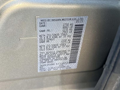 2023 INFINITI QX60 LUXE