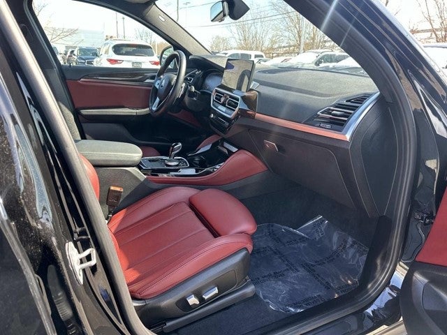 2023 BMW X4 xDrive30i