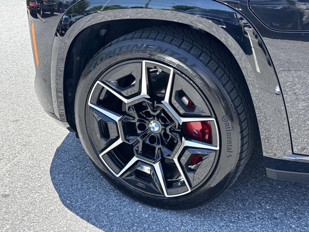 2023 BMW XM Base