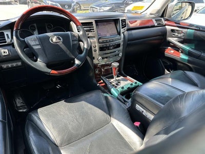 2014 Lexus LX 570