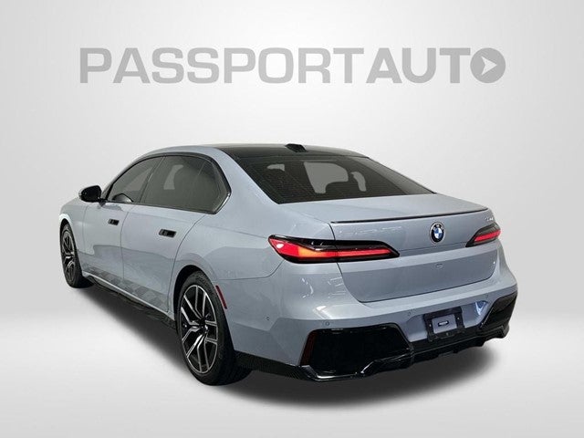 2023 BMW 7 Series 740i