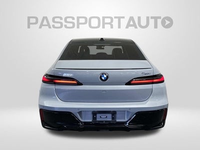 2023 BMW 7 Series 740i
