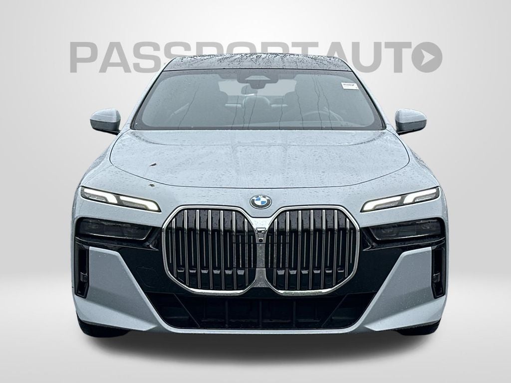 2023 BMW 7 Series 740i