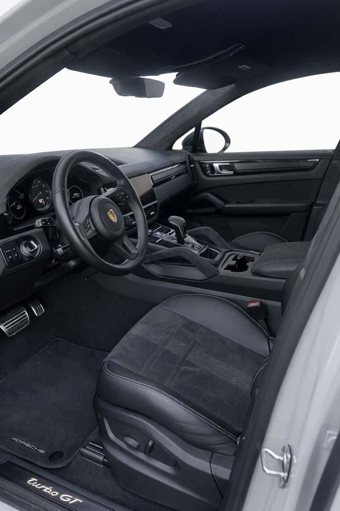 2023 Porsche Cayenne Coupe Turbo GT