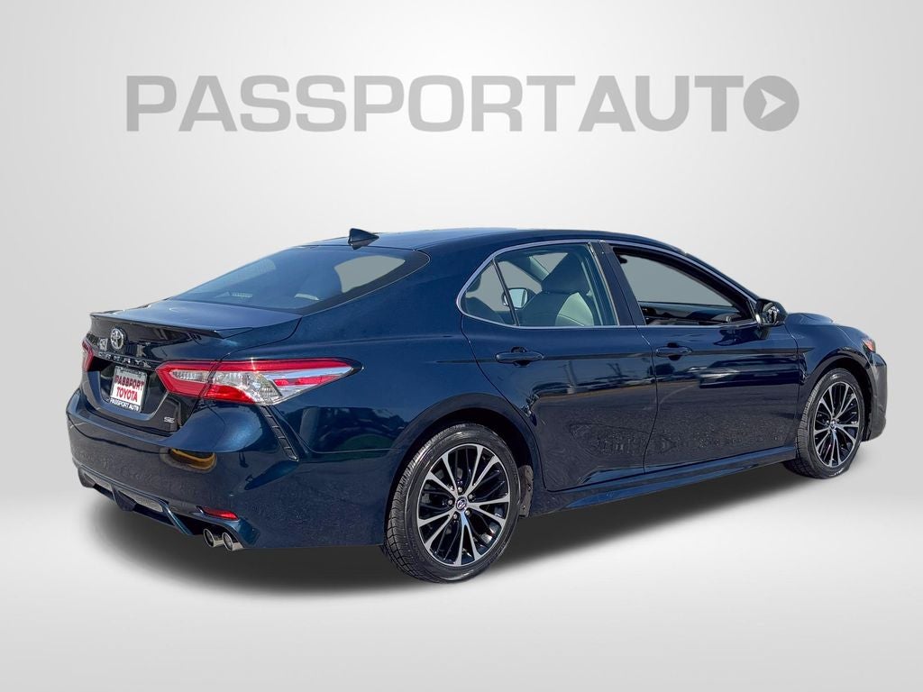 2020 Toyota Camry SE