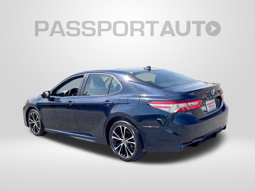 2020 Toyota Camry SE