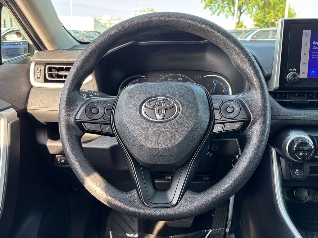 2025 Toyota RAV4 Hybrid LE